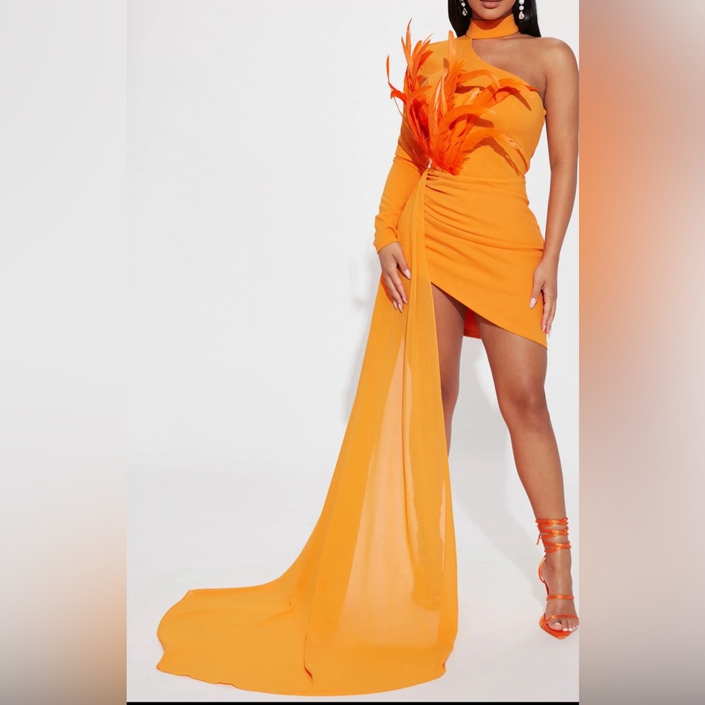 One shoulder feather dress